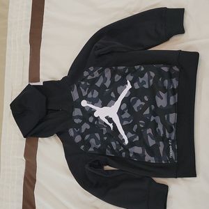 Nike, Therma-Fit, "Jump Man", Size 5